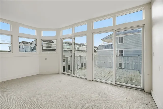 $2,000,000 | 5 Lee's Wharf, Newport, RI 02840