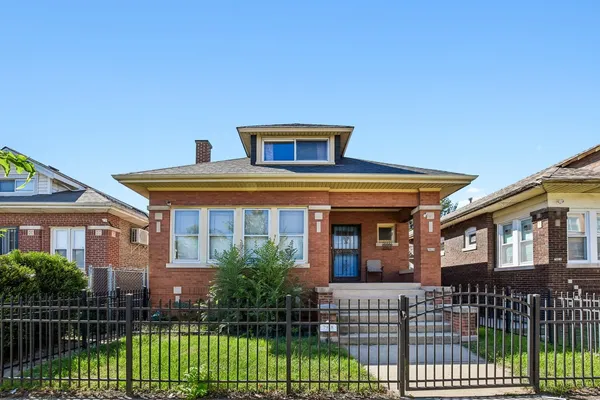 $250,000 | 7918 South Luella Avenue, Chicago, IL 60617