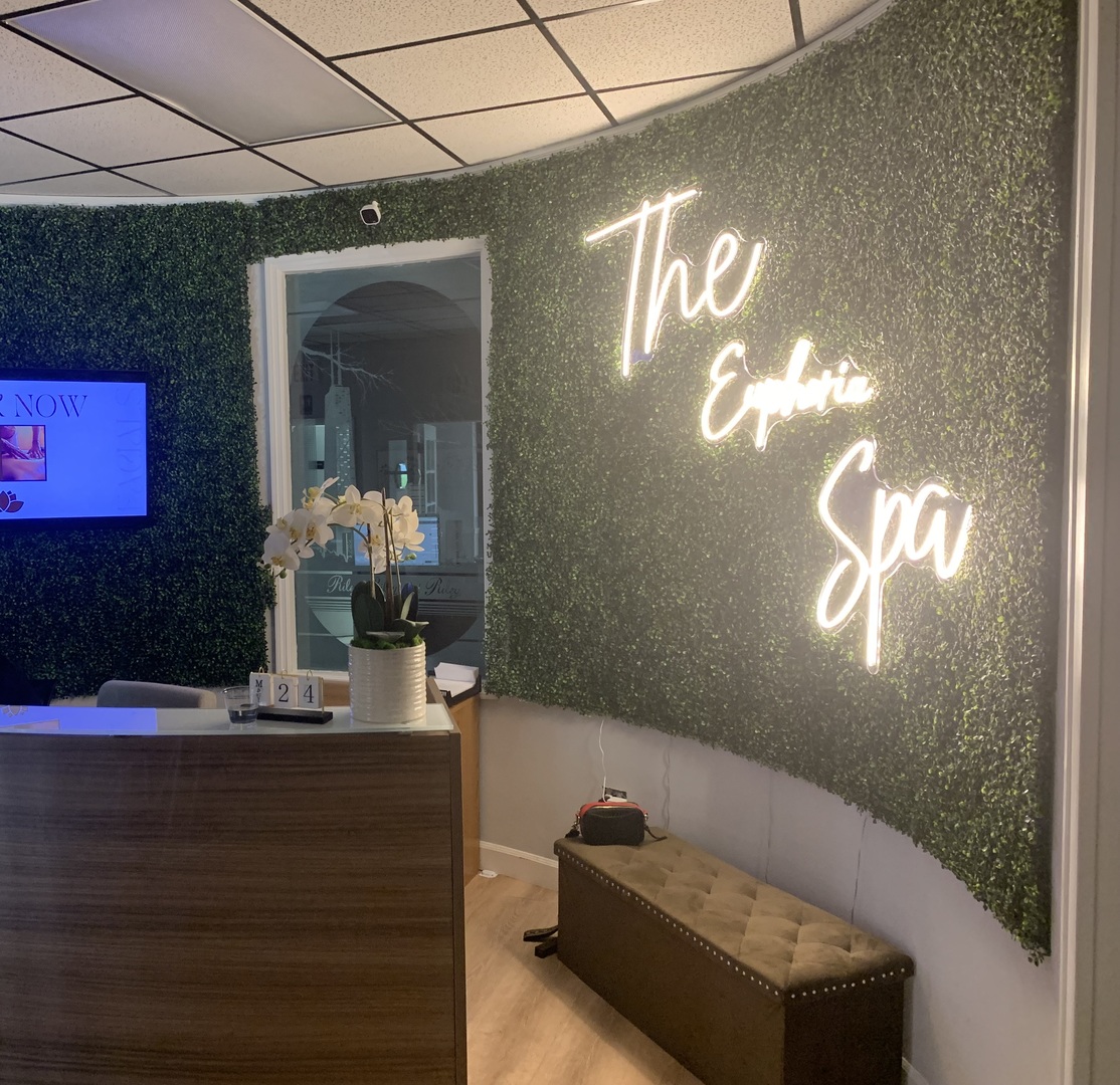 8855 South Roberts Road Hickory Hills, IL 60457 - Photo 20 of 32 a bathroom with a sink mirror and vanity