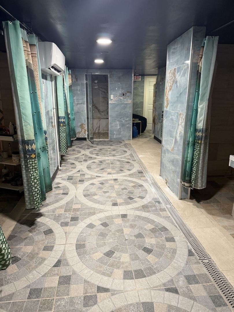 8855 South Roberts Road Hickory Hills, IL 60457 - Photo 27 of 32 a view of entryway with a yard