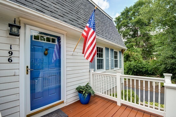 196 Crossfield Road Franklin, MA 02038 - Photo 1 of 27 Gallery Image 1