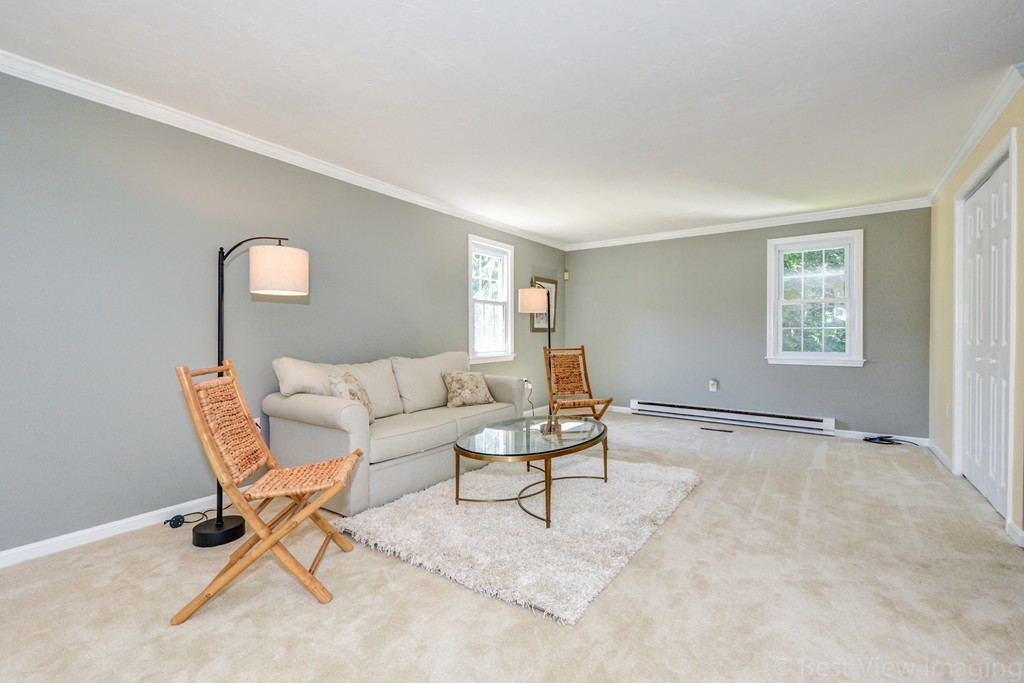 196 Crossfield Road Franklin, MA 02038 - Photo 8 of 27 Gallery Image 8