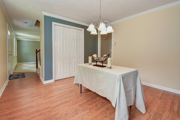 196 Crossfield Road Franklin, MA 02038 - Photo 9 of 27 Gallery Image 9