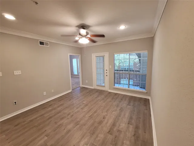 $1,975 | 2350 Westcreek Lane, Unit 6112, Houston, TX 77027