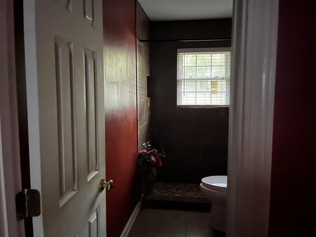 1601 Oberle Road Memphis, TN 38127 - Photo 14 of 20 a bathroom with a toilet