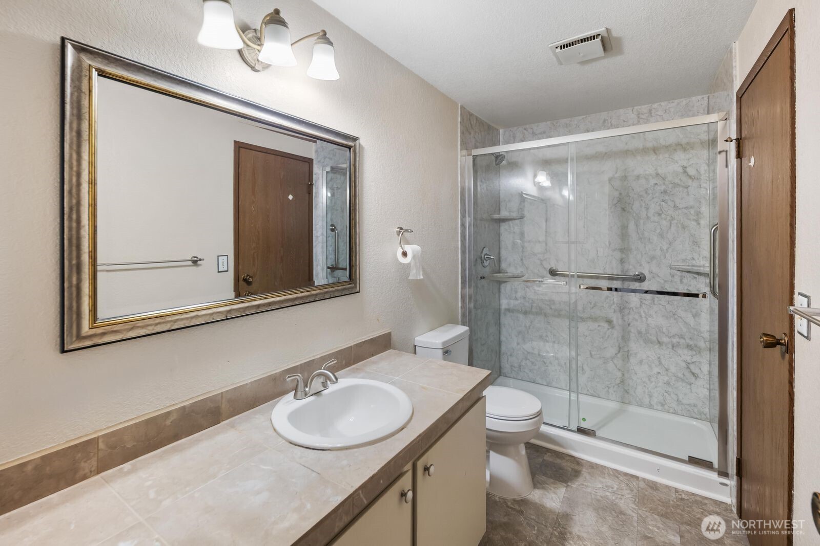 323 Southwest 112th Street, Unit 102 Seattle, WA 98146 - Photo 19 of 32