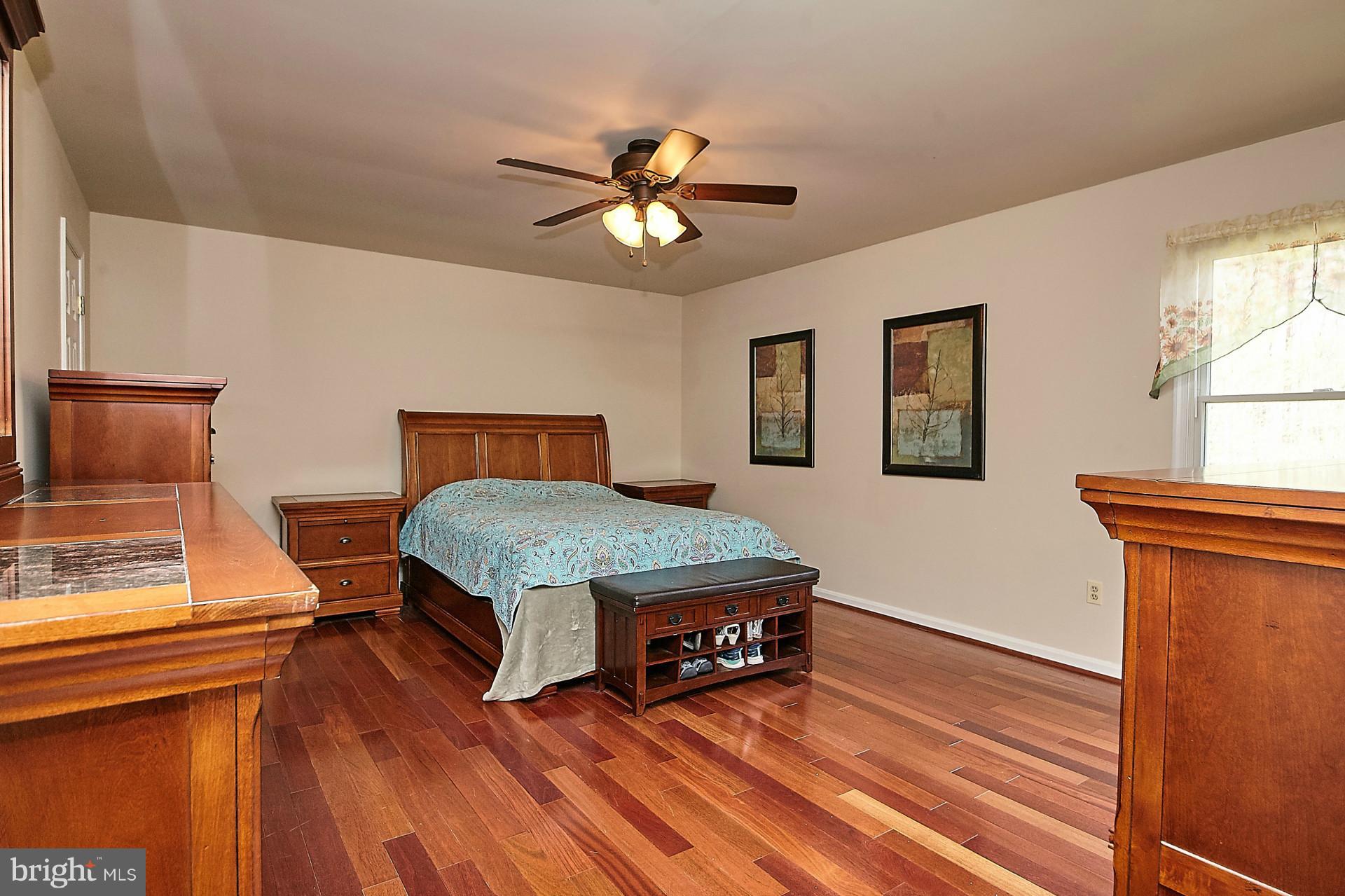 13467 Silver Hill Road Sumerduck, VA 22742 - Photo 10 of 30 All Rooms inc Ceiling Fan and Light