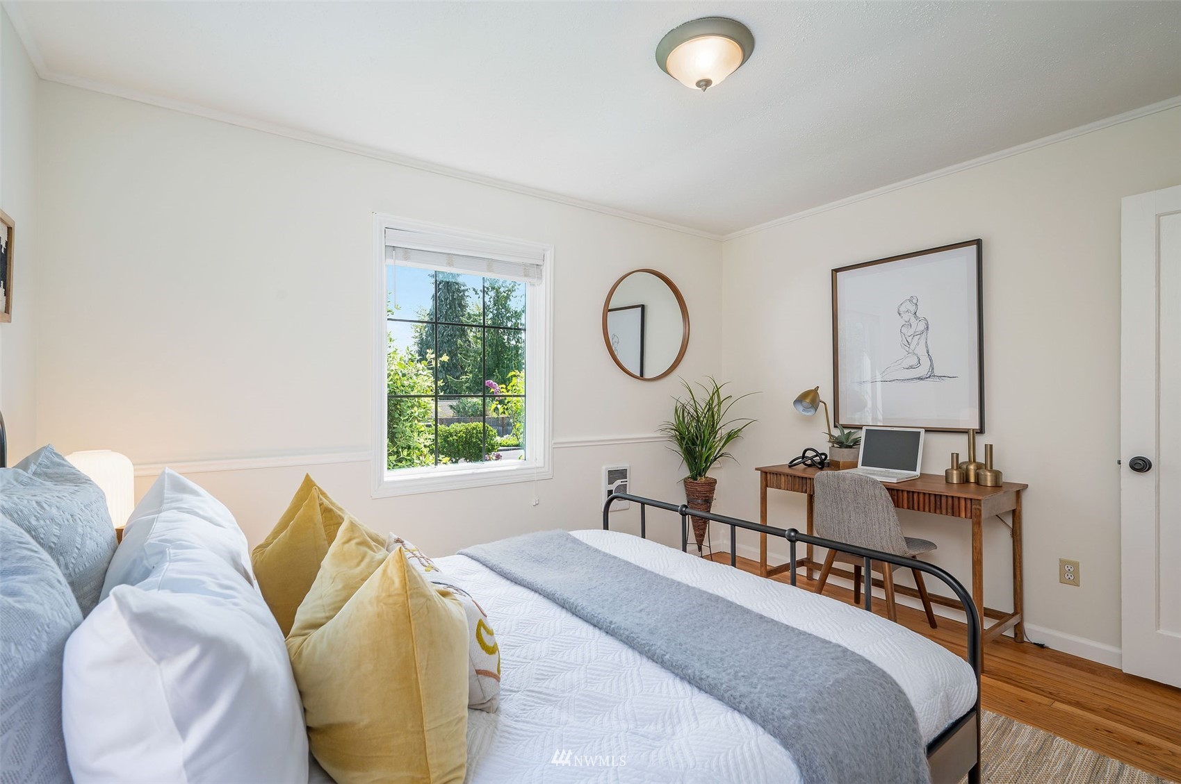 9727 34th Avenue Southwest Seattle, WA 98126 - Photo 16 of 32 Gallery Image 16