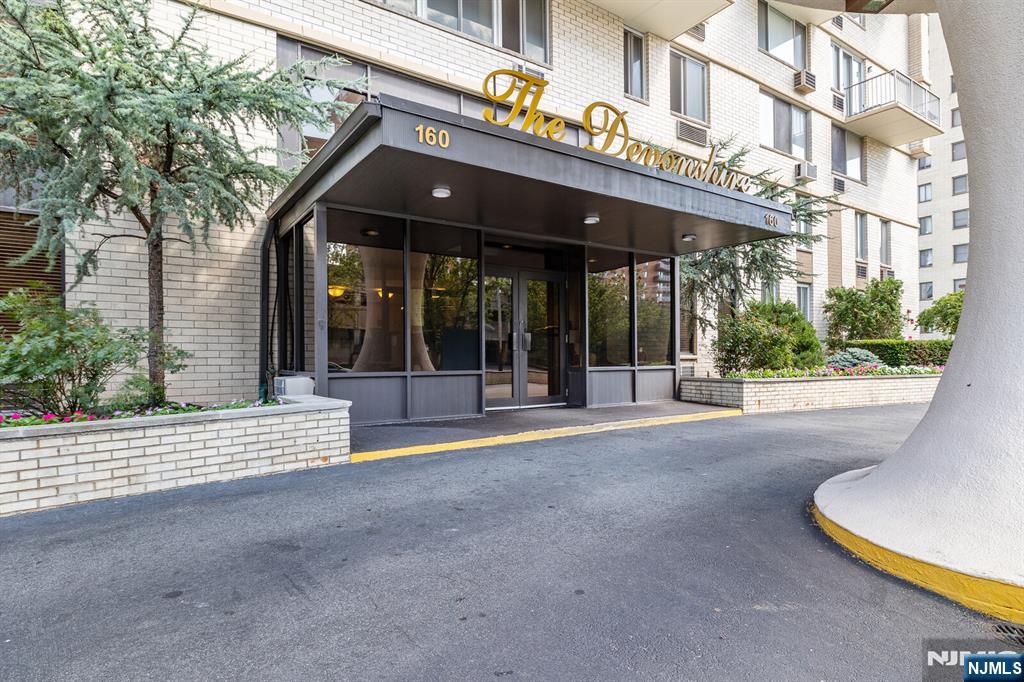 160 Overlook Avenue, Unit 7A Hackensack, NJ 07601 - Photo 12 of 46