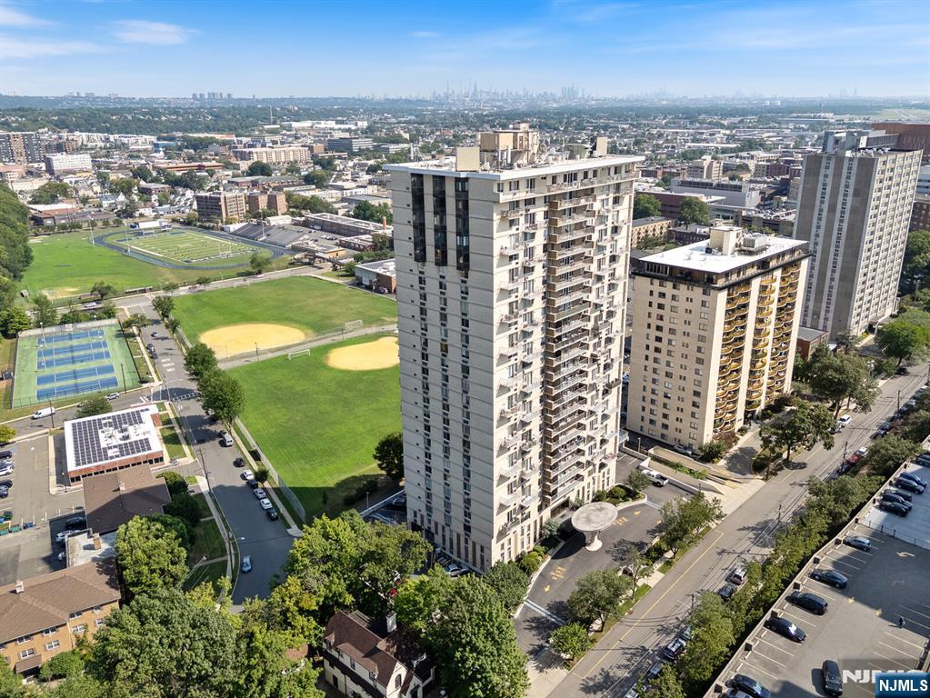 160 Overlook Avenue, Unit 7A Hackensack, NJ 07601 - Photo 14 of 46