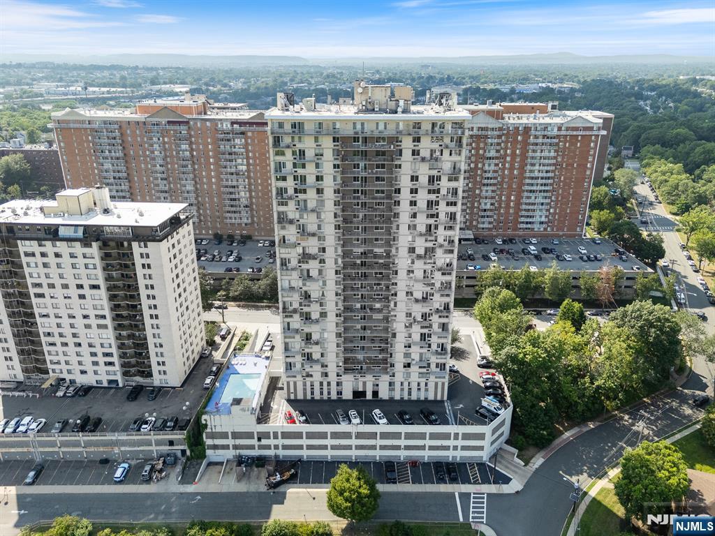 160 Overlook Avenue, Unit 7A Hackensack, NJ 07601 - Photo 17 of 46