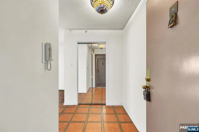 $375,000 | 160 Overlook Avenue, Unit 7A, Hackensack, NJ 07601