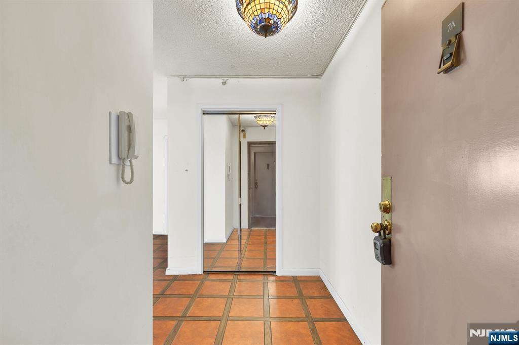 160 Overlook Avenue, Unit 7A Hackensack, NJ 07601 - Photo 21 of 46