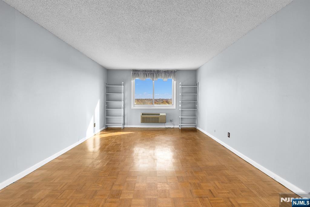 160 Overlook Avenue, Unit 7A Hackensack, NJ 07601 - Photo 38 of 46