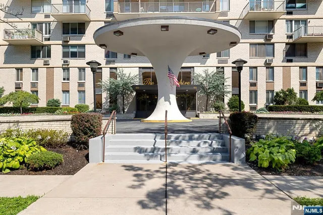 $375,000 | 160 Overlook Avenue, Unit 7A, Hackensack, NJ 07601