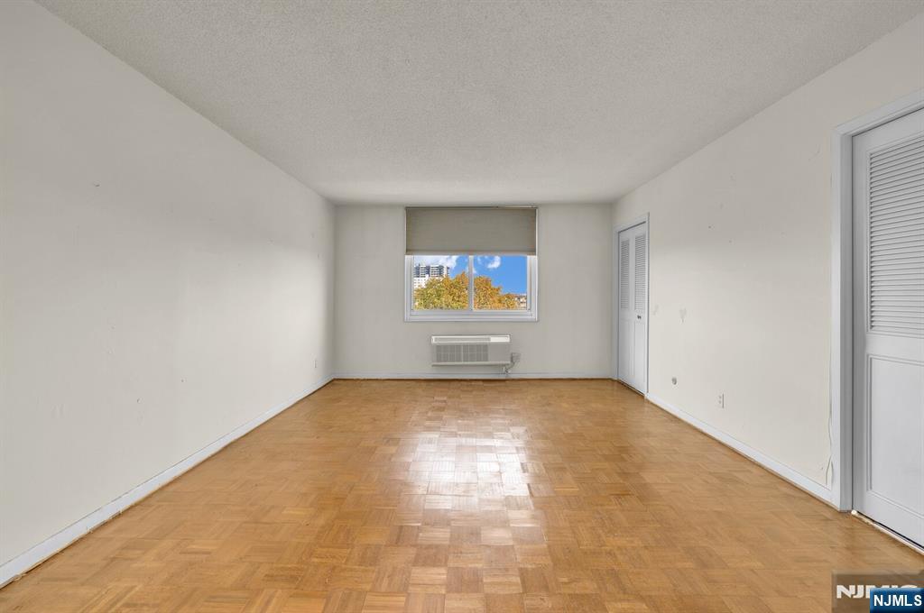 160 Overlook Avenue, Unit 7A Hackensack, NJ 07601 - Photo 42 of 46