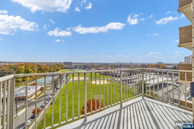 $375,000 | 160 Overlook Avenue, Unit 7A, Hackensack, NJ 07601