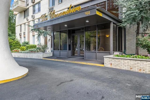 $375,000 | 160 Overlook Avenue, Unit 7A, Hackensack, NJ 07601