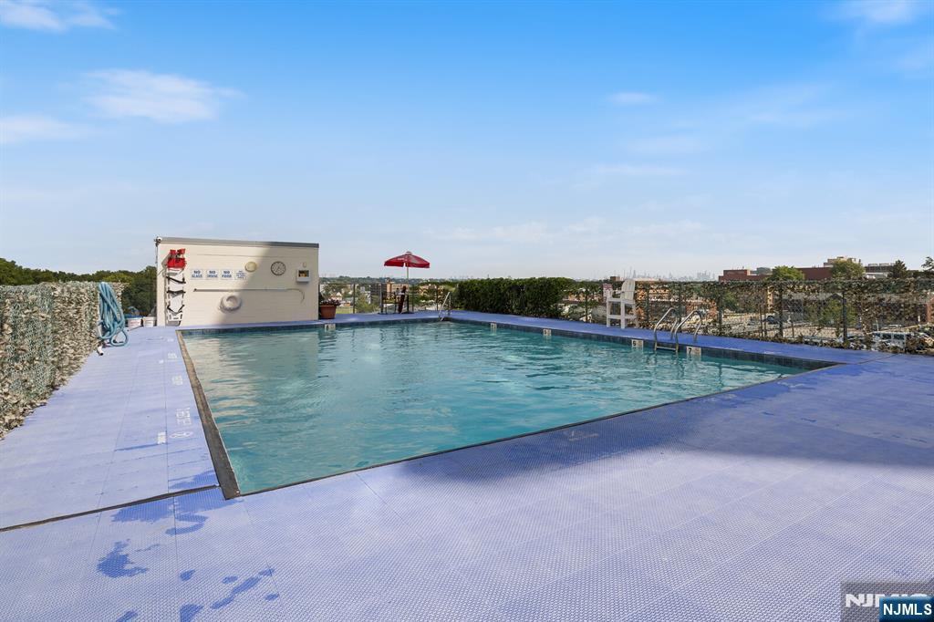 160 Overlook Avenue, Unit 7A Hackensack, NJ 07601 - Photo 10 of 46