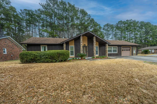 $325,000 | 207 Foxborough Road, Goose Creek, SC 29445