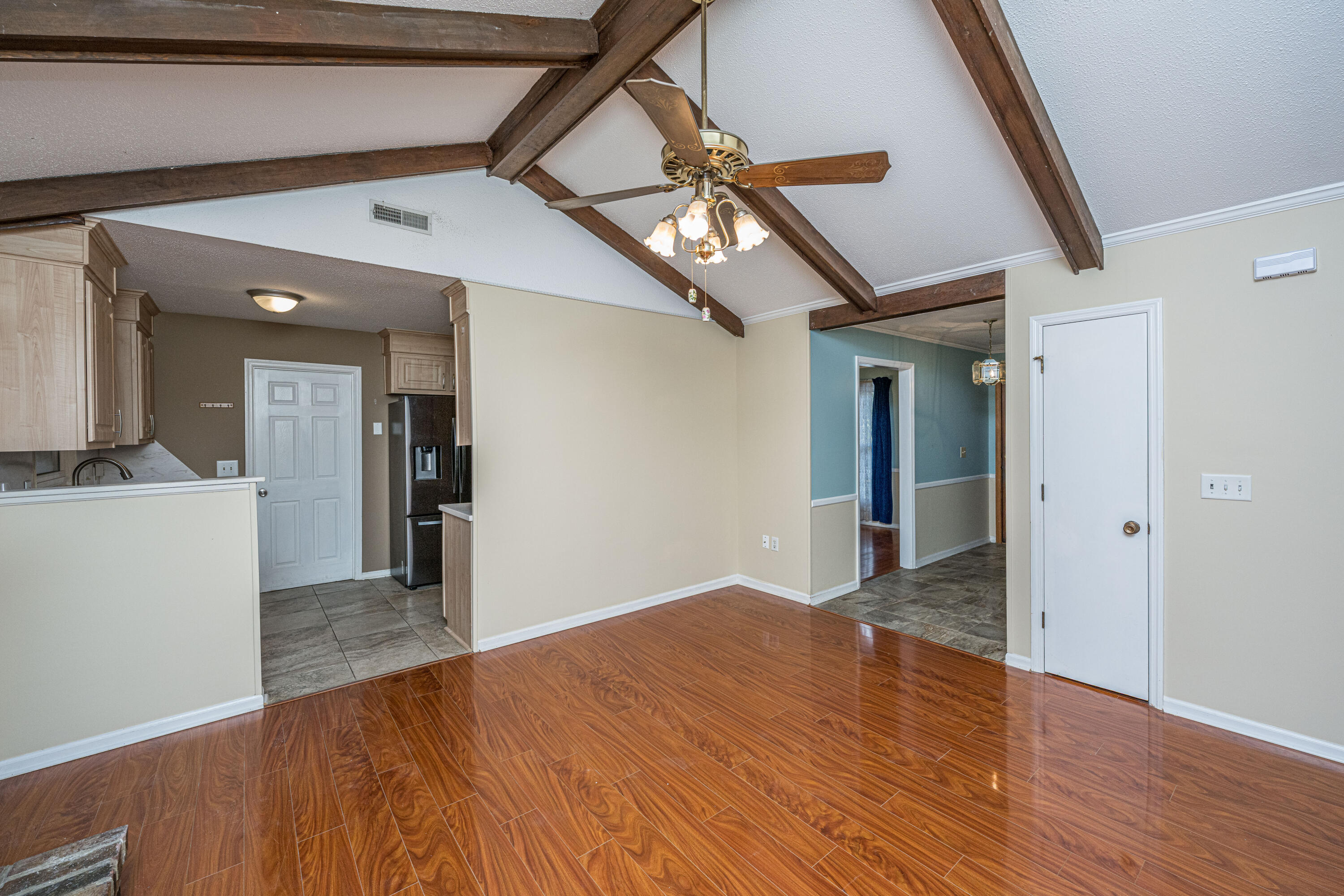 207 Foxborough Road Goose Creek, SC 29445 - Photo 13 of 43 207FoxboroughRd014