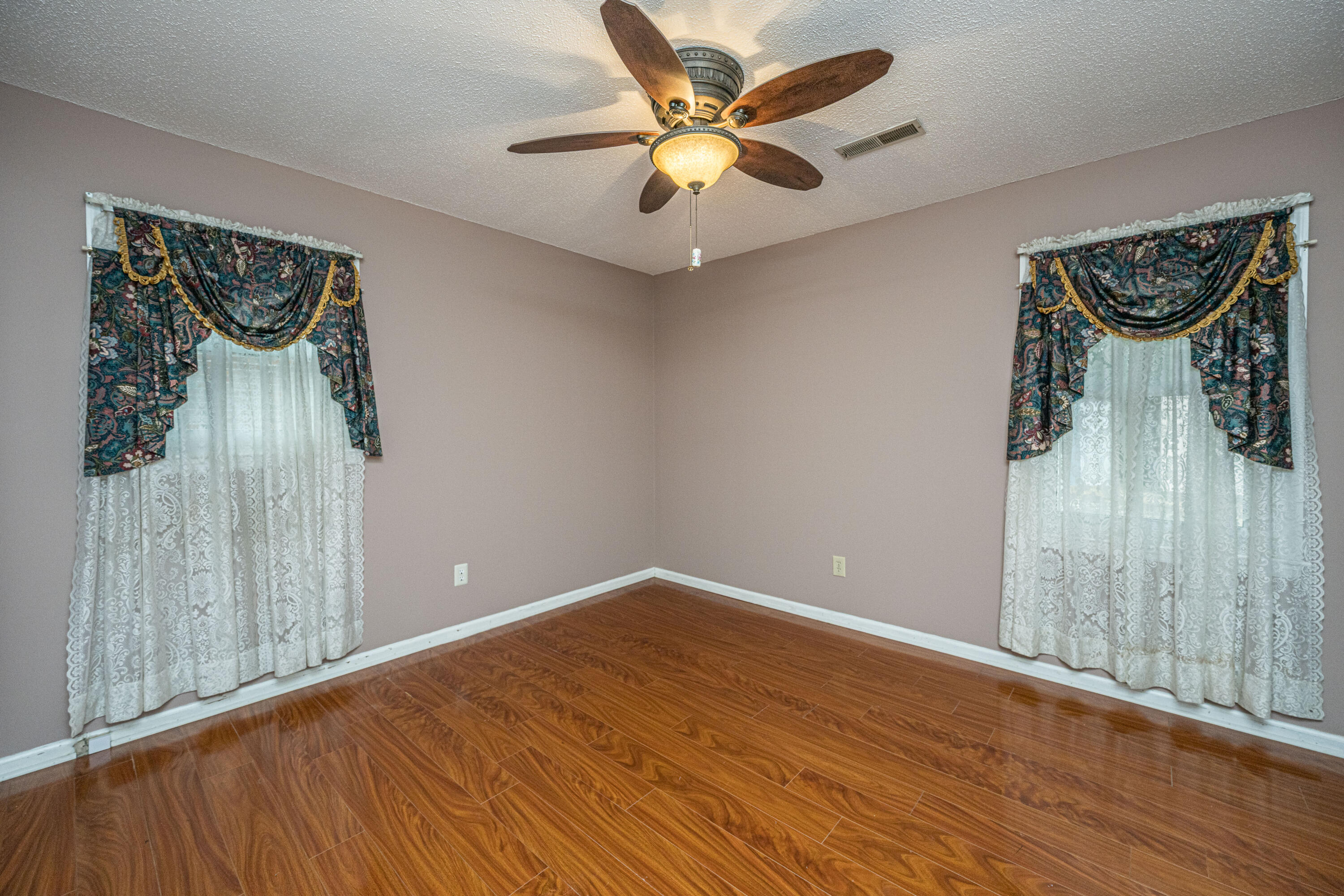 207 Foxborough Road Goose Creek, SC 29445 - Photo 30 of 43 207FoxboroughRd031