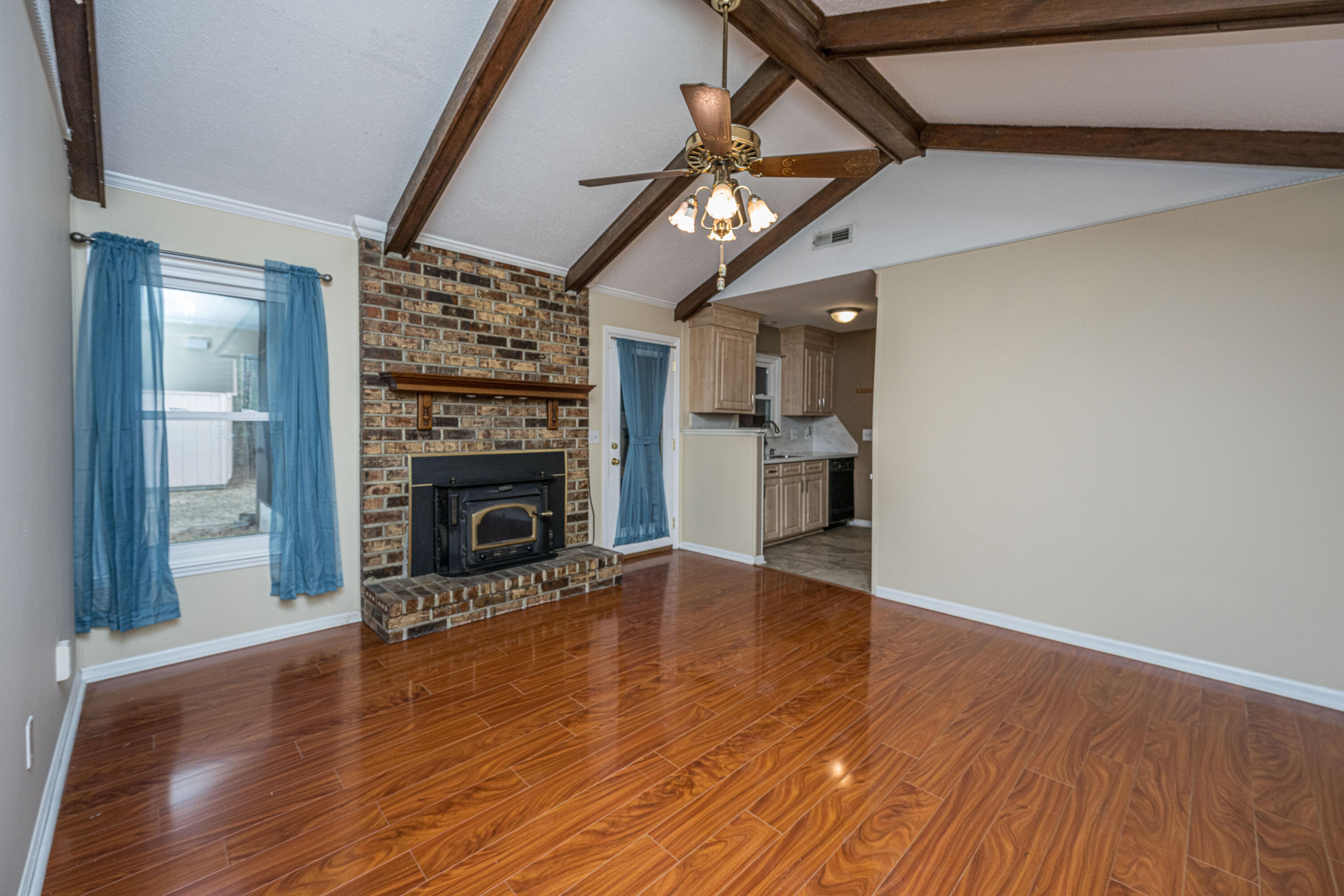 207 Foxborough Road Goose Creek, SC 29445 - Photo 10 of 43 207FoxboroughRd011