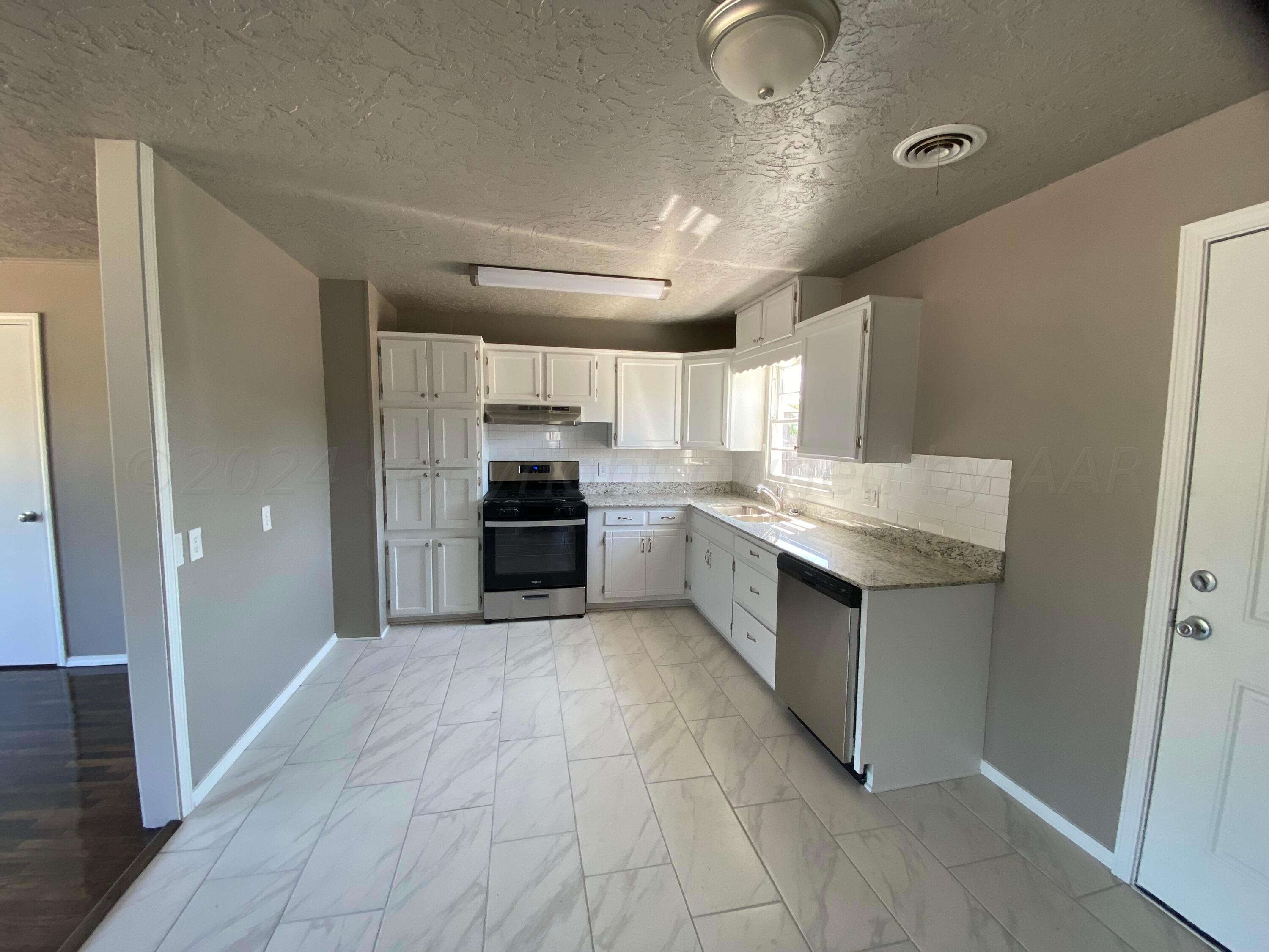 5100 Parker Street Amarillo, TX 79110 - Photo 4 of 10 IMG_5685