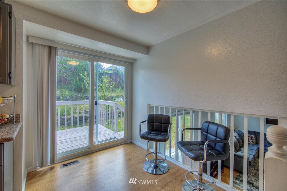 2703 Northeast 5th Place Renton, WA 98056 - Photo 22 of 26