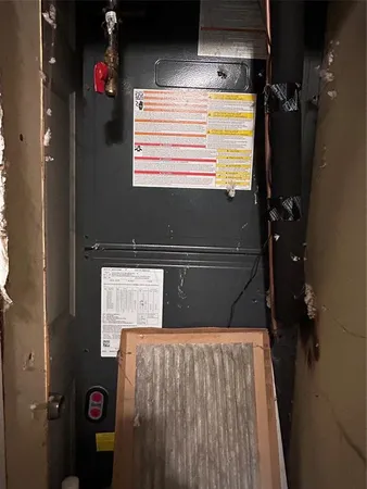 $990 | 615 South Throckmorton Street, Sherman, TX 75090