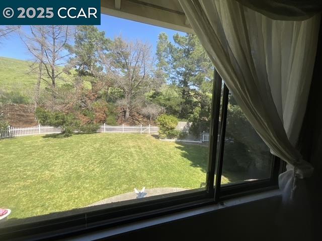 403 Gerald Court Benicia, CA 94510 - Photo 47 of 59 a view of sky from window