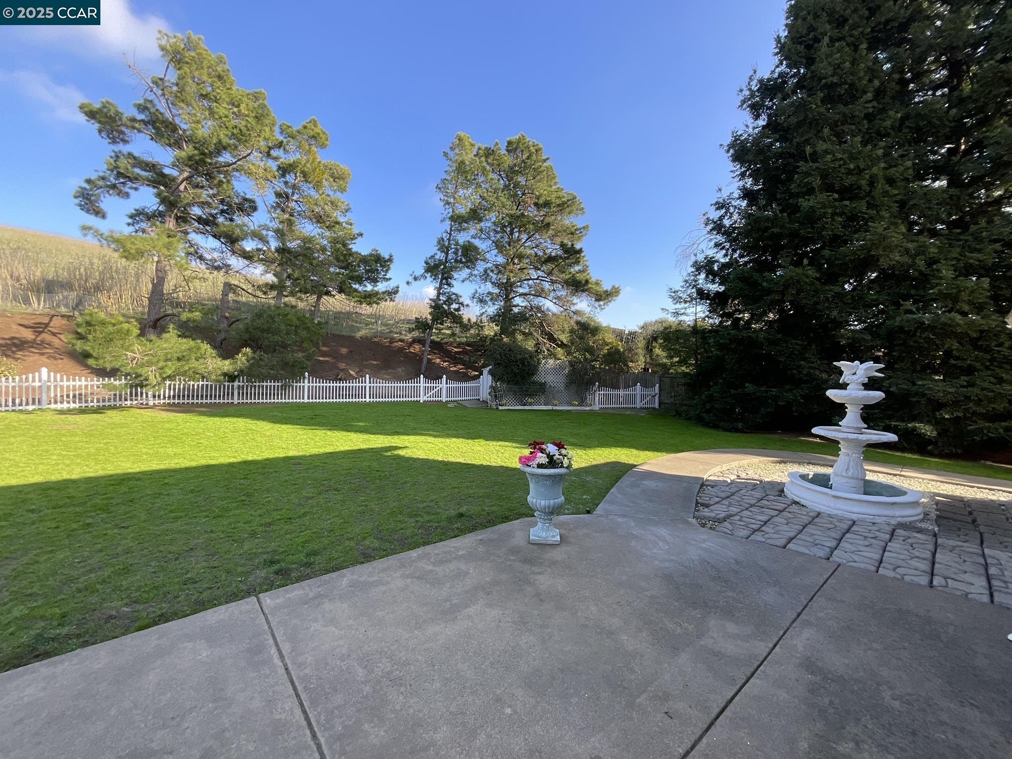 403 Gerald Court Benicia, CA 94510 - Photo 54 of 59 a view of outdoor space with garden and entertaining space