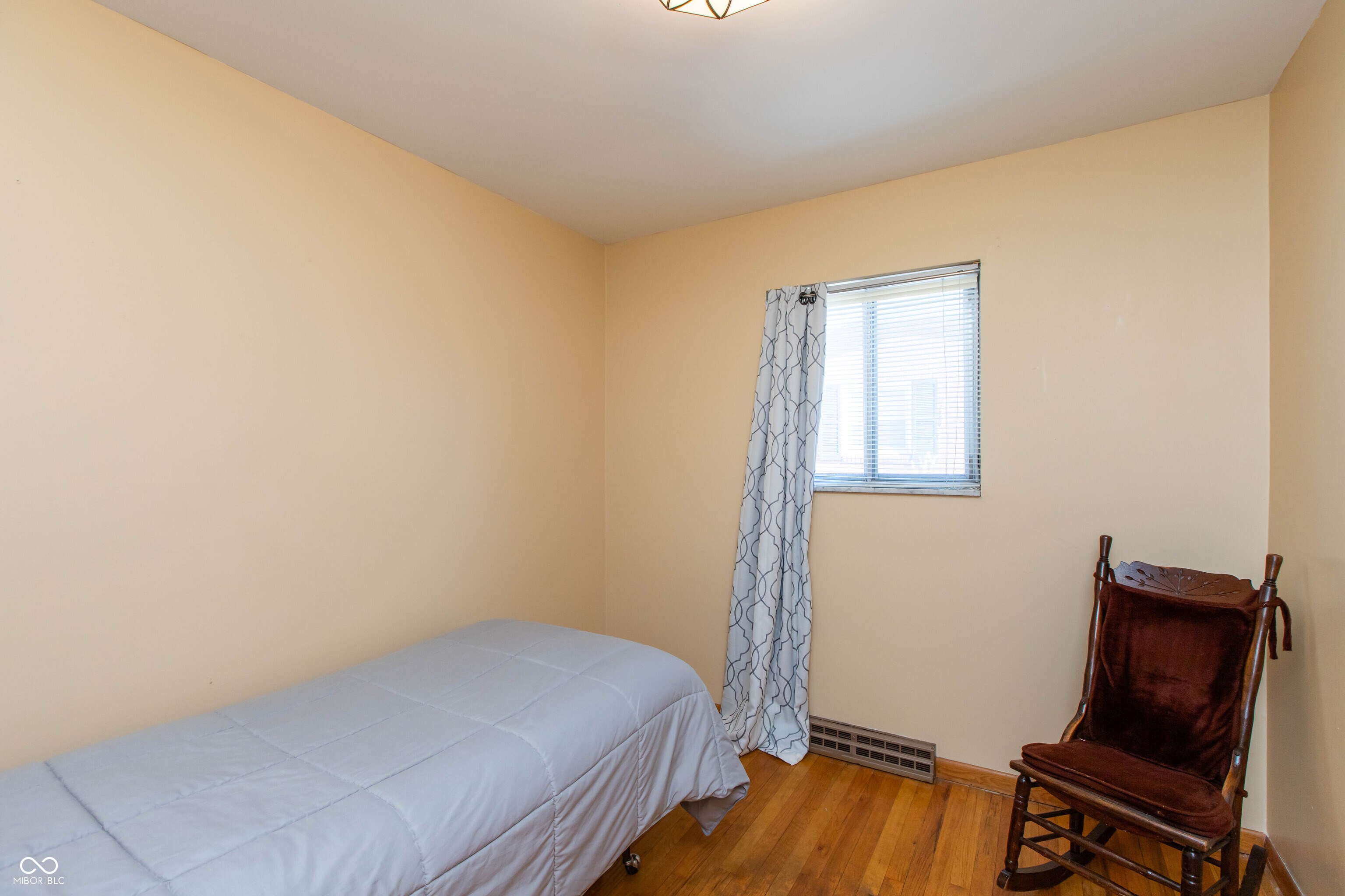 4211 31st Street Columbus, IN 47203 - Photo 18 of 30