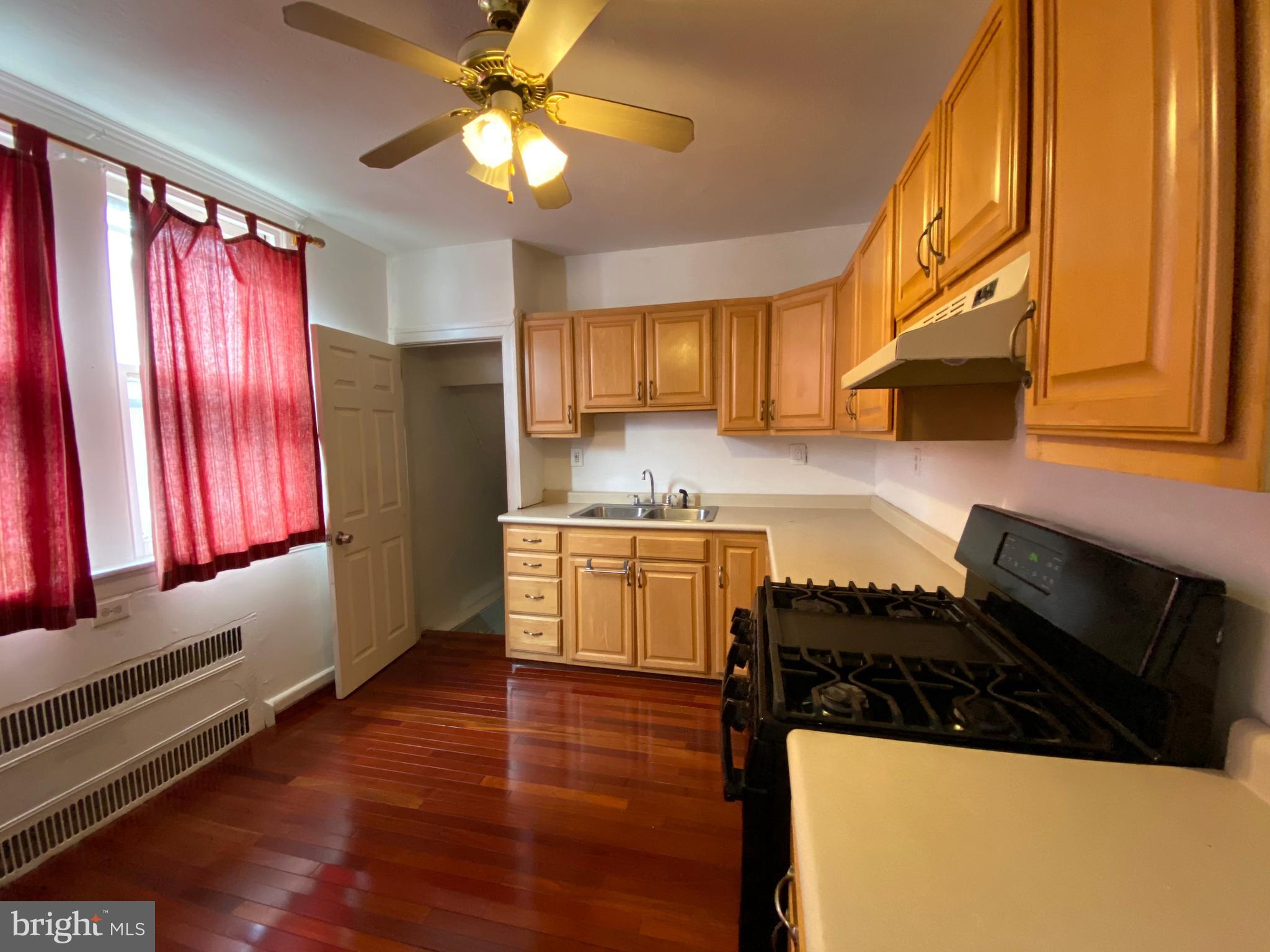 1968 Ashley Road Philadelphia, PA 19138 - Photo 5 of 11 Kitchen