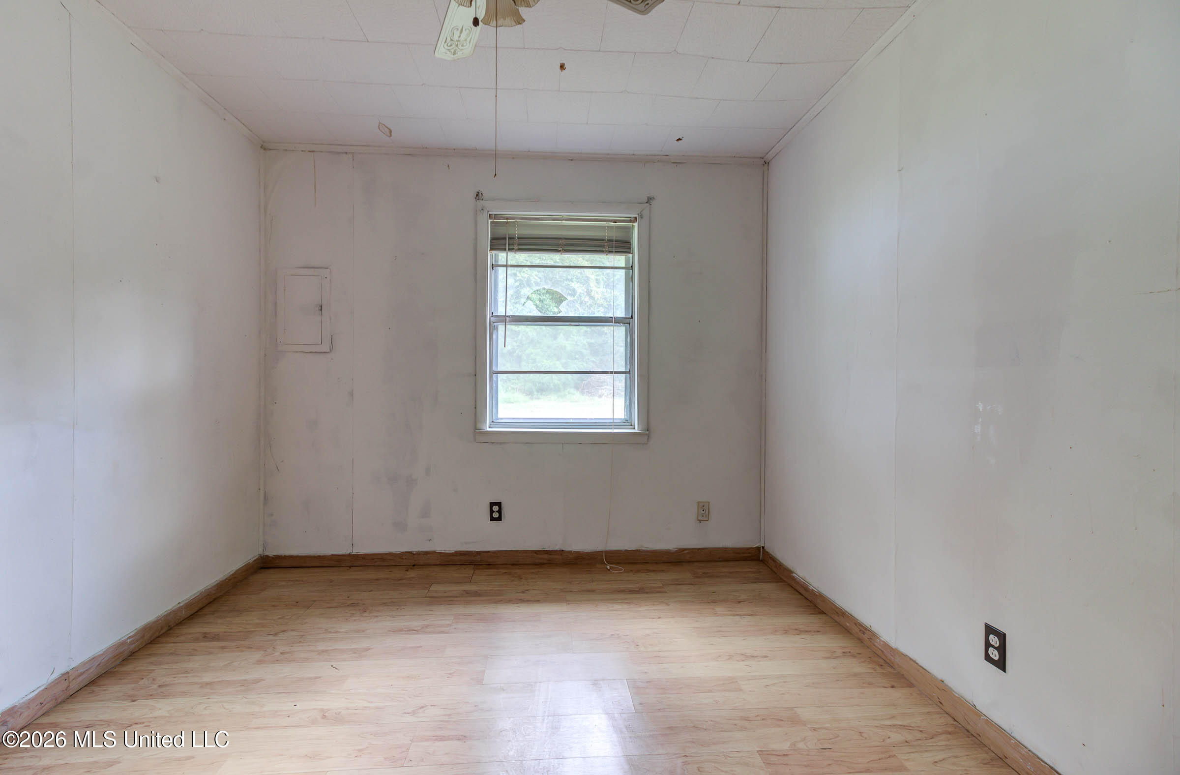 14037 Schonewitz Road Biloxi, MS 39532 - Photo 11 of 24 14037 Schonewitz Rd (4)