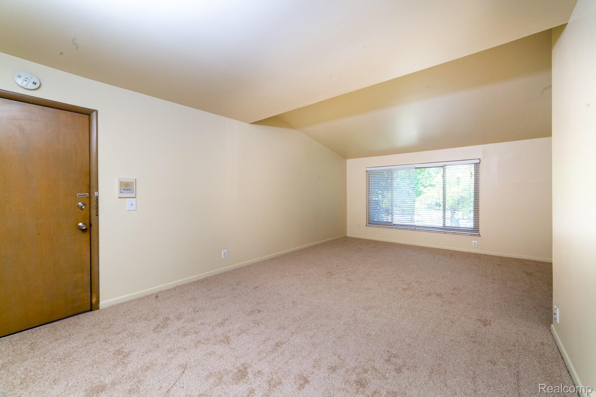 910 North Adams Road, Unit 5 Birmingham, MI 48009 - Photo 14 of 34 _S0A9612.jpg