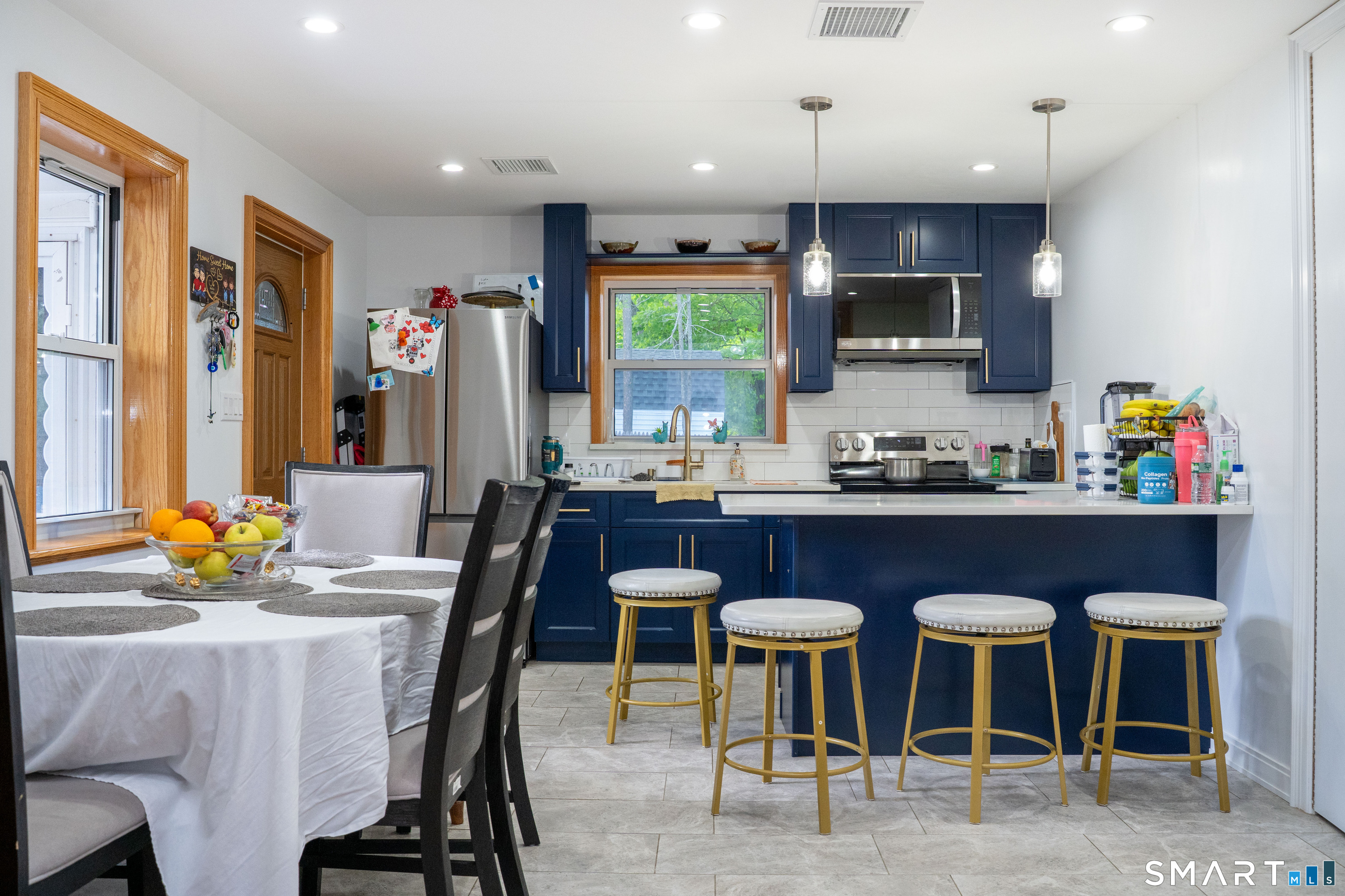90 Seymour Street Waterbury, CT 06708 - Photo 7 of 28