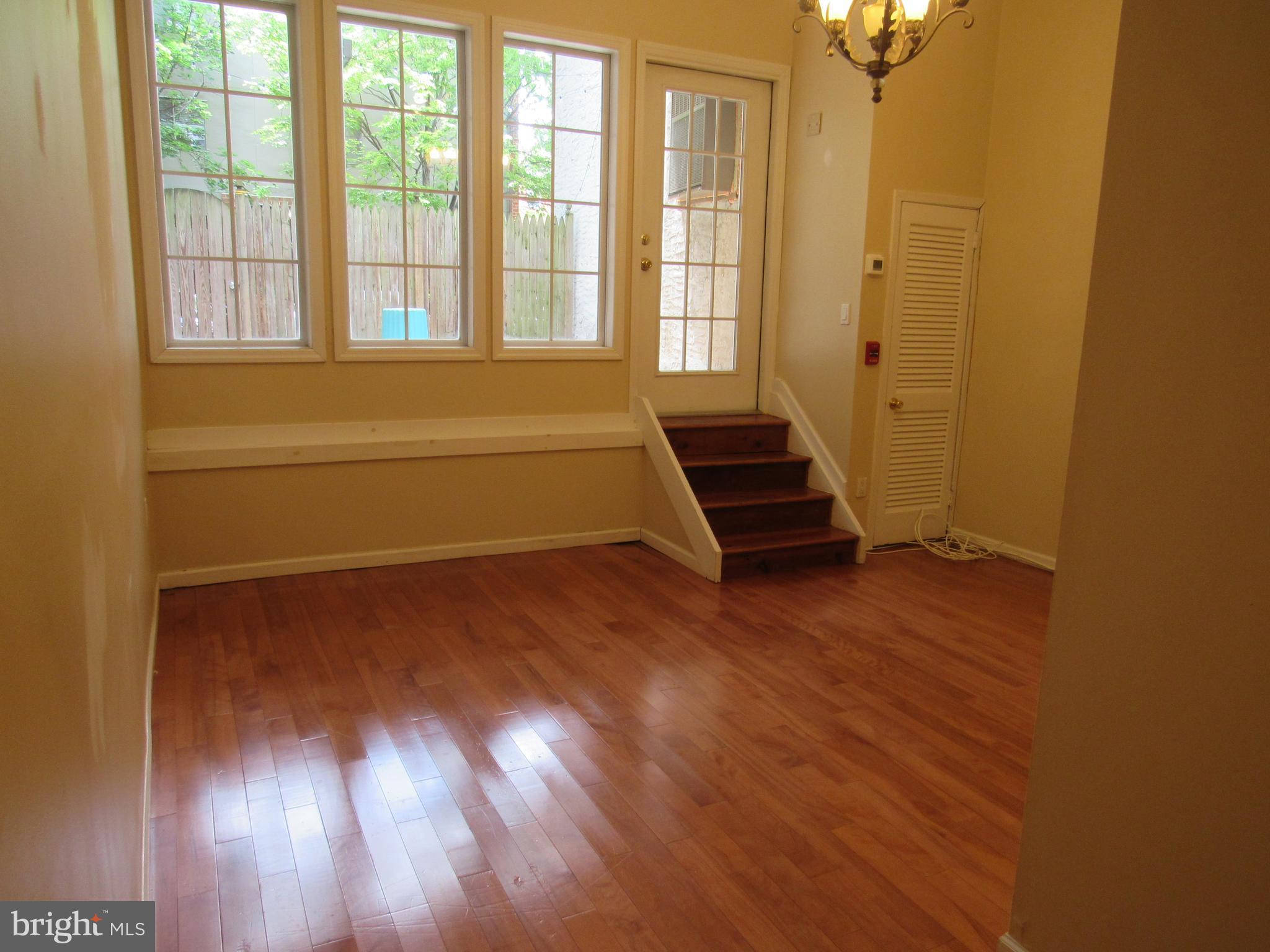 1130 Rodman Street, Unit 1 Philadelphia, PA 19147 - Photo 2 of 21 living room