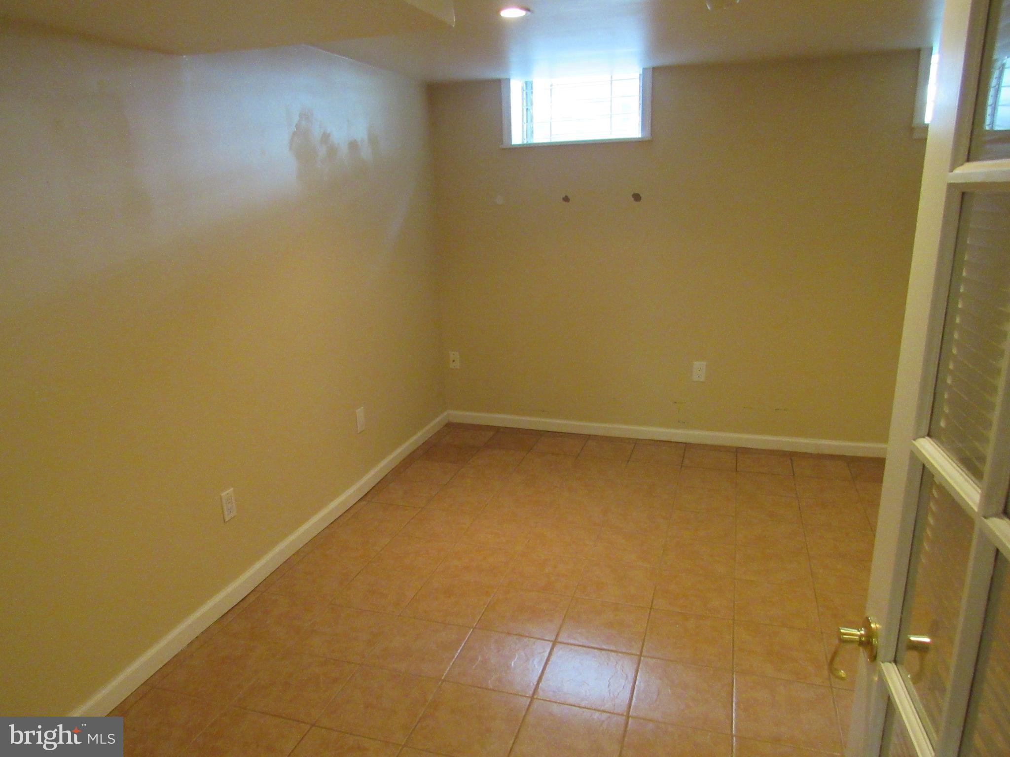 1130 Rodman Street, Unit 1 Philadelphia, PA 19147 - Photo 13 of 21 Lower bedroom