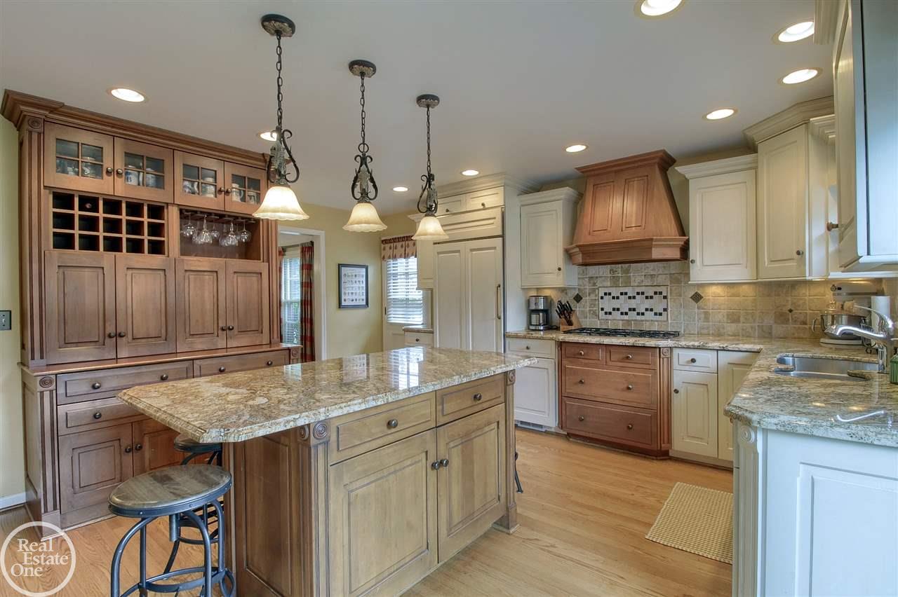 1178 Harvard Road Grosse Pointe, MI 48230 - Photo 5 of 26 31323127-4.JPG