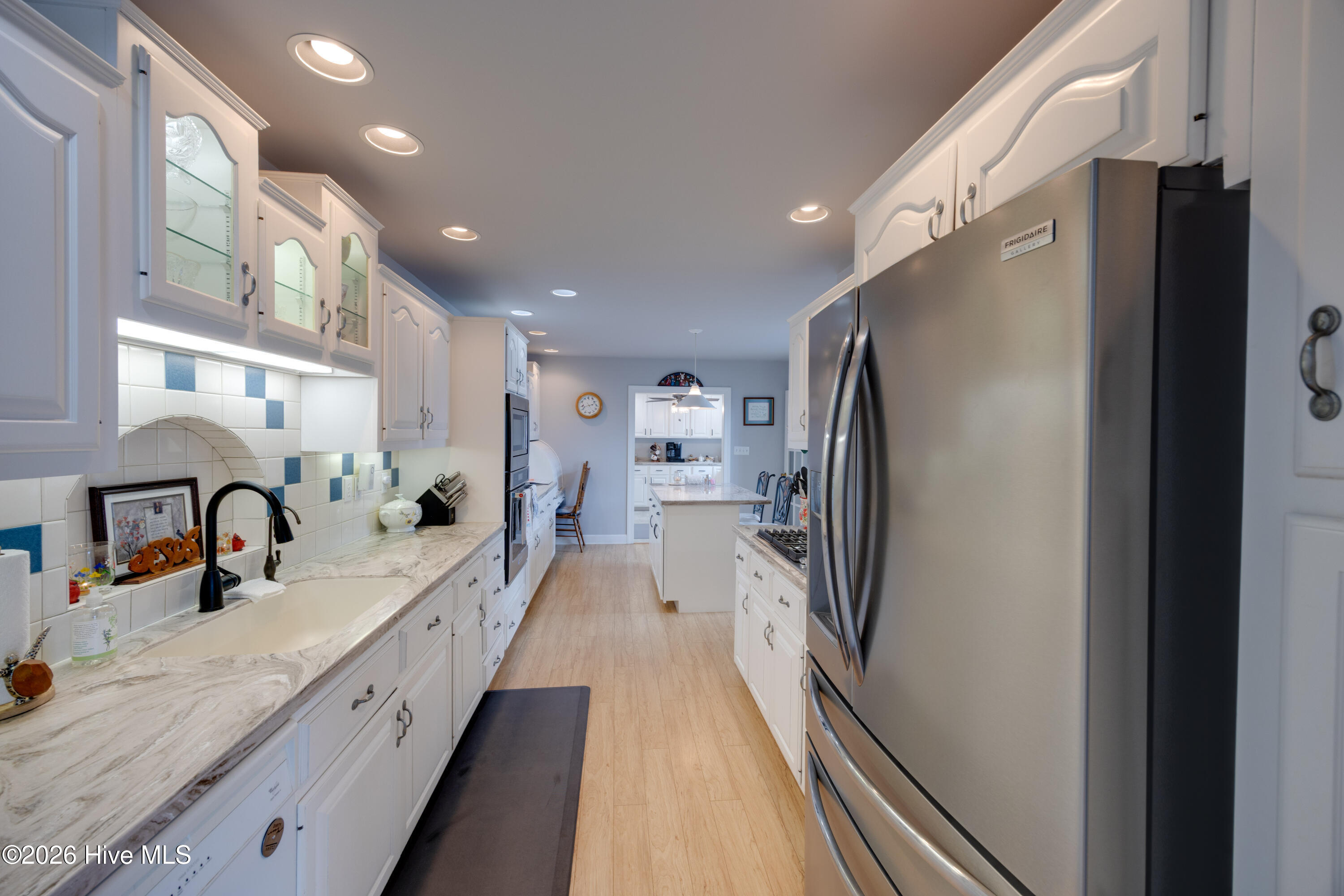 556 Mallard Cove Roper, NC 27970 - Photo 16 of 41 16- Kitchen