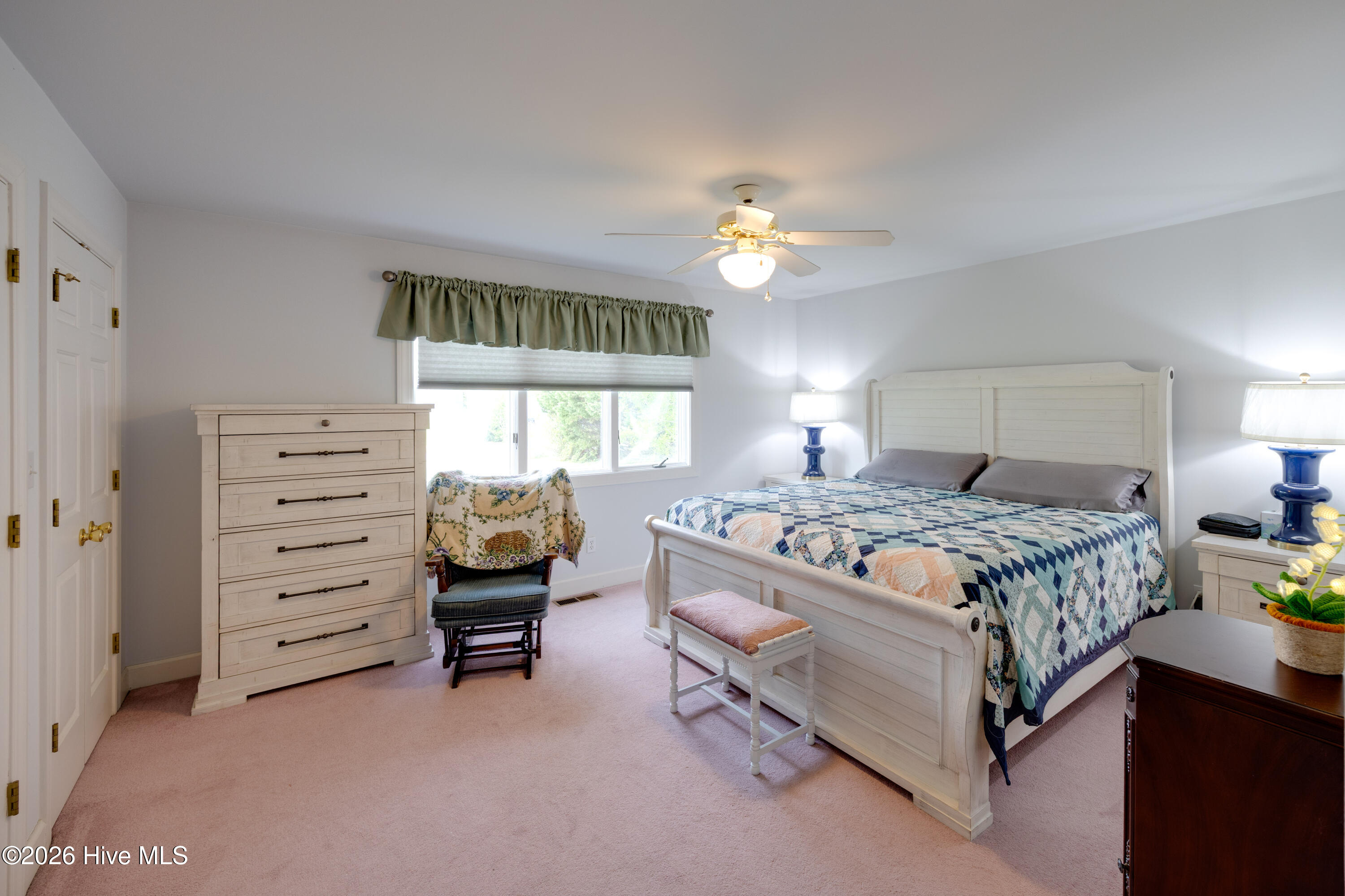 556 Mallard Cove Roper, NC 27970 - Photo 20 of 41 20- Master Bedroom
