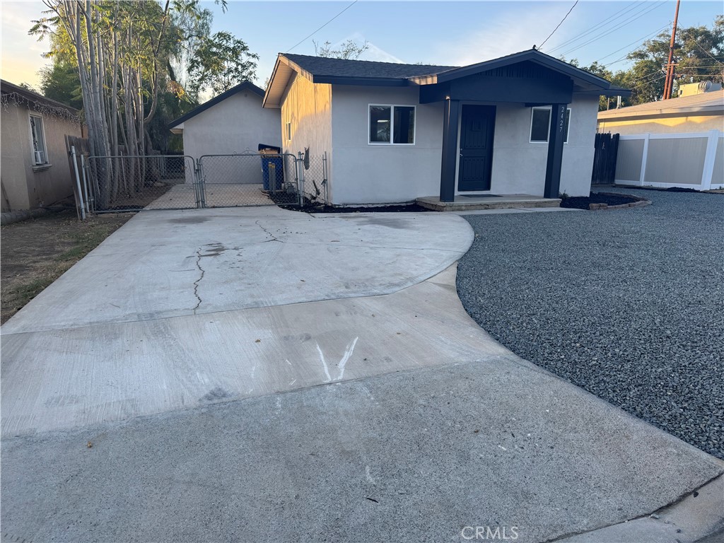 2427 Northbend Street Riverside, CA 92501 - Photo 3 of 19