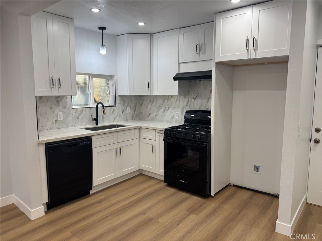 2427 Northbend Street Riverside, CA 92501 - Photo 7 of 19