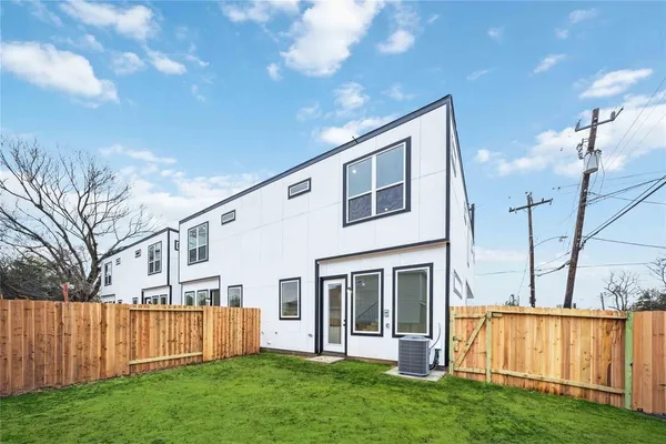 $2,200 | 8103 Calhoun Road, Houston, TX 77051