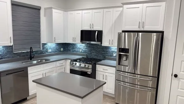 $2,200 | 8103 Calhoun Road, Houston, TX 77051