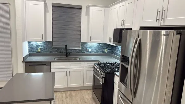 $2,200 | 8103 Calhoun Road, Houston, TX 77051