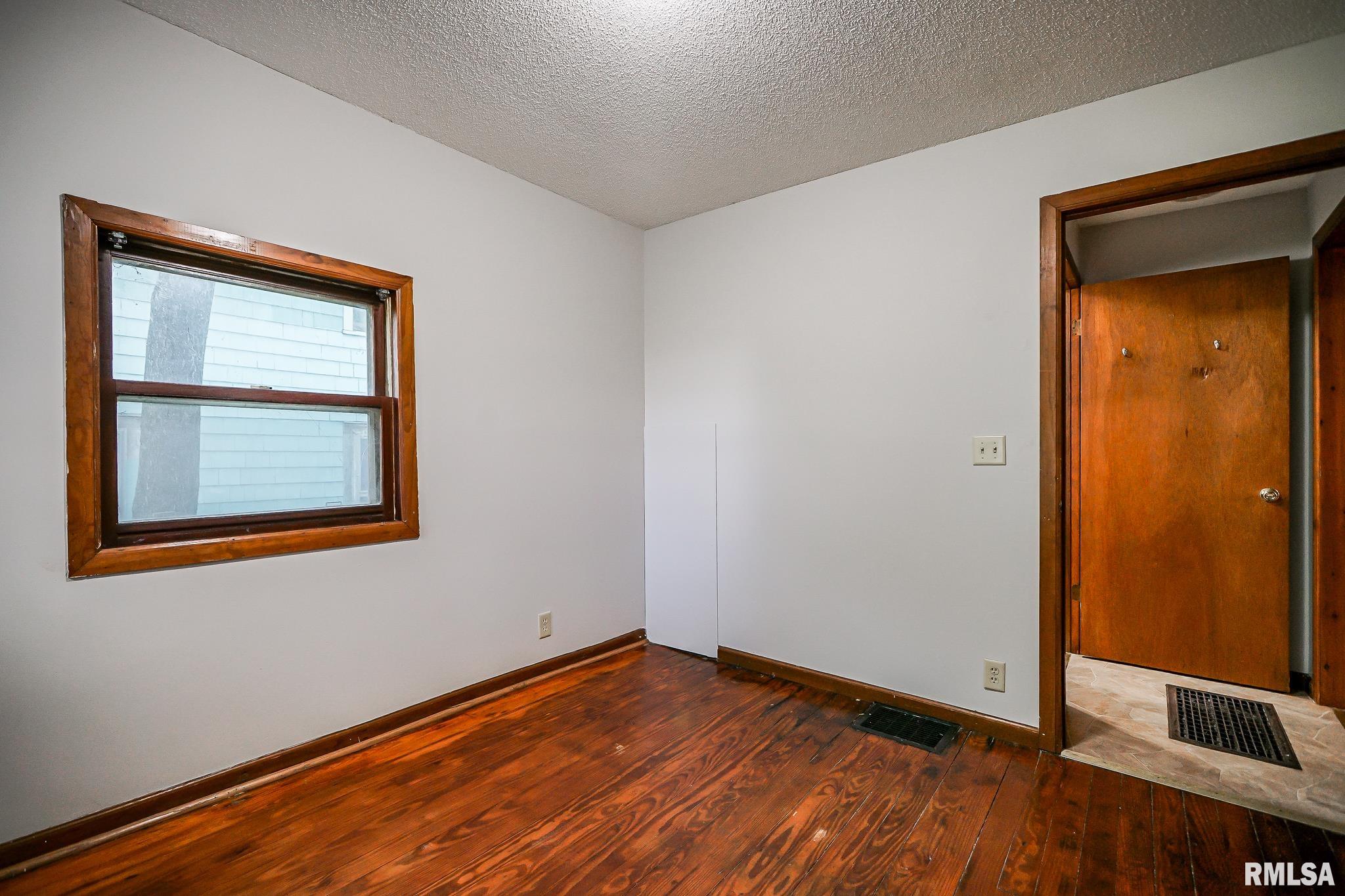238 Cooper Street Pekin, IL 61554 - Photo 15 of 26