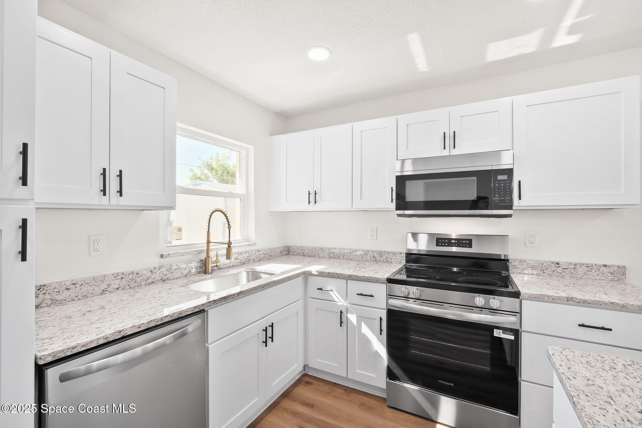 1809 Jackson Avenue Melbourne, FL 32935 - Photo 8 of 37 15-web-or-mls-KITE.87