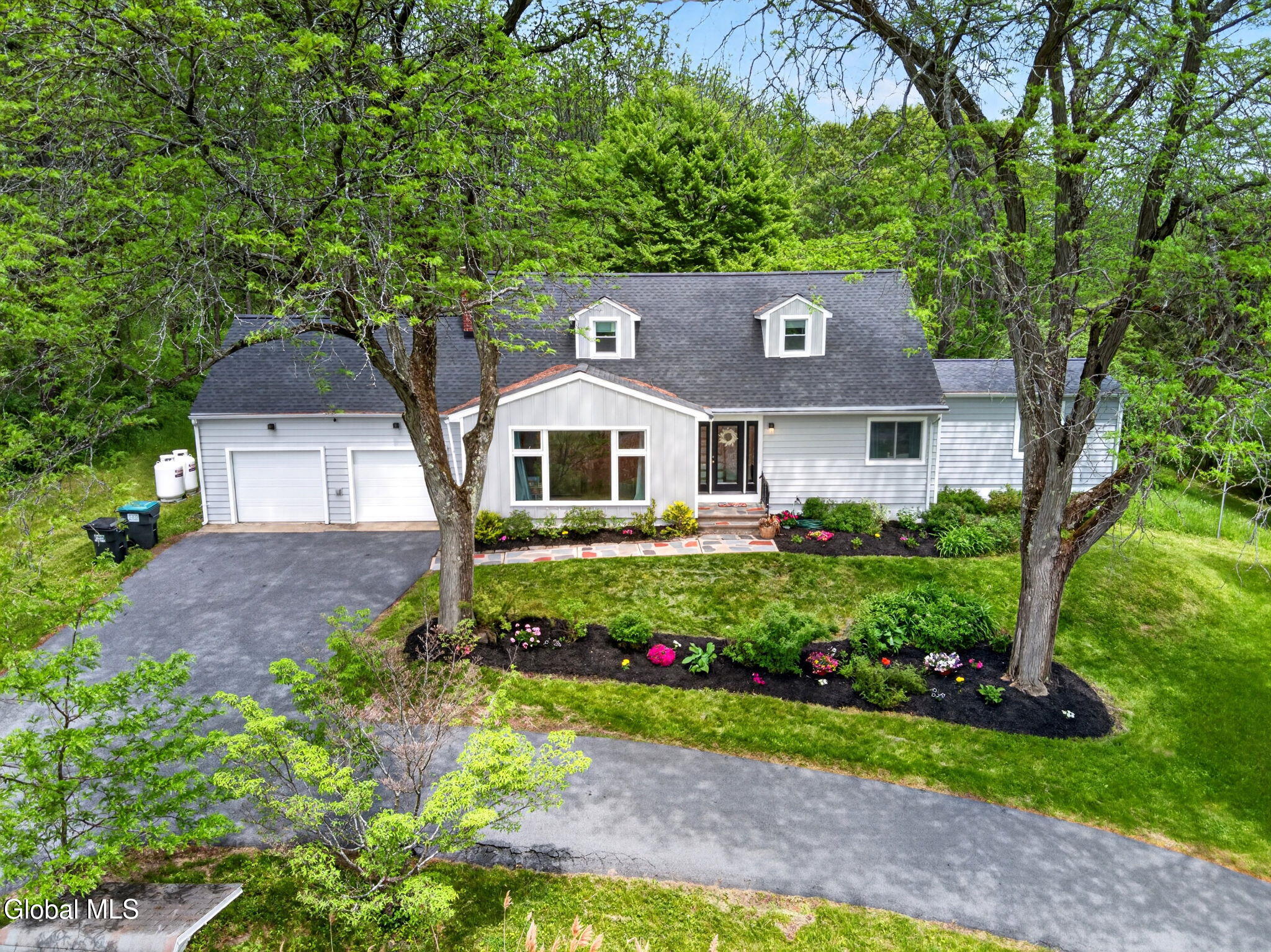 643 Riverview Road Clifton Park, NY 12148 - Photo 2 of 27 IMG_8012